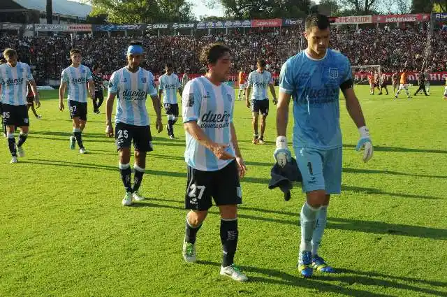 Racing cayó ante Newell's y se hunde en el fondo de la tabla