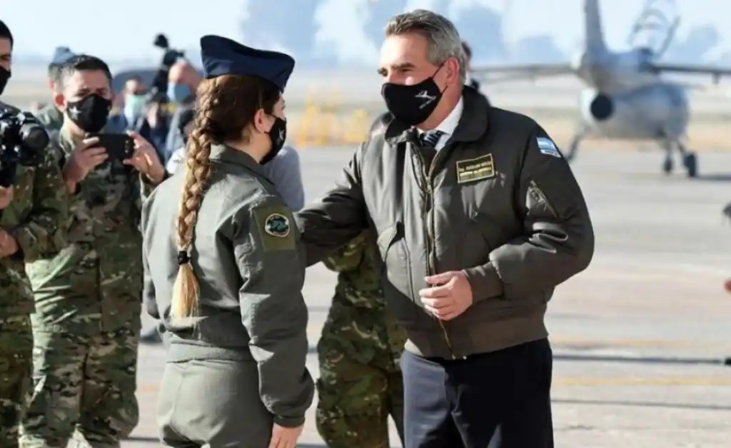 Suma repudios la llamada Mesa de Encuentro de exmilitares y expolicías