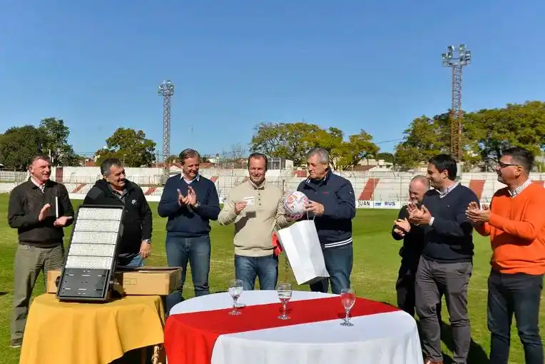 Enersa donará un nuevo sistema de iluminación para Atlético Paraná