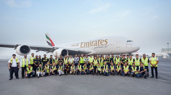 Emirates inició el proceso de modernización de la cabina de sus Airbus A380