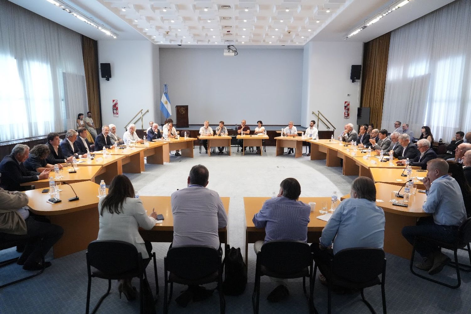 Empresarios pymes fueron recibidos en el Banco Central.