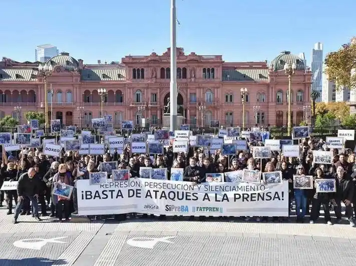 La reforma laboral de Javier Milei deroga 
el estatuto del periodista y otras leyes
