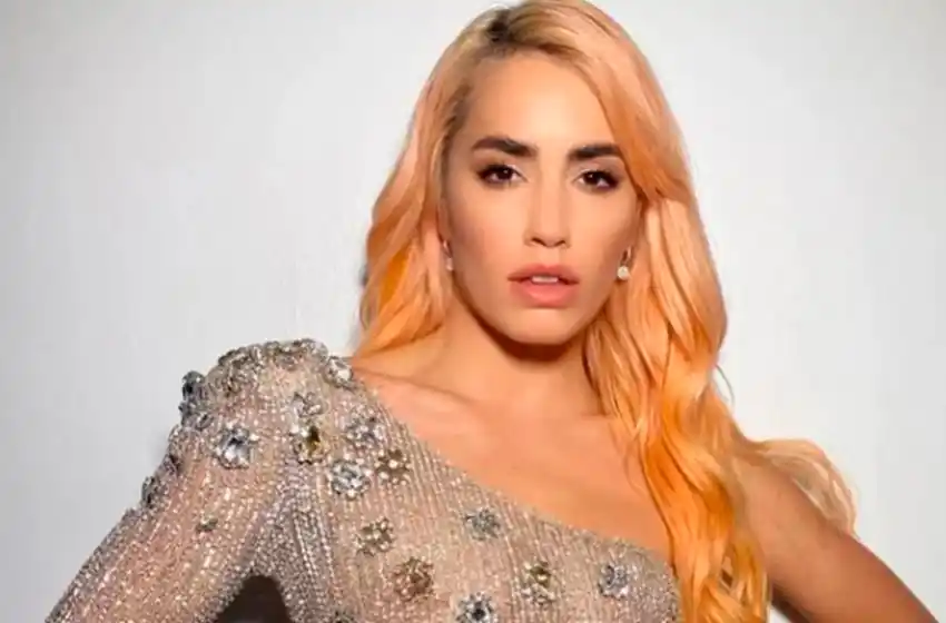 El gran gesto de Lali Espósito con una fan marplatense que vendía dibujos para ir a su show