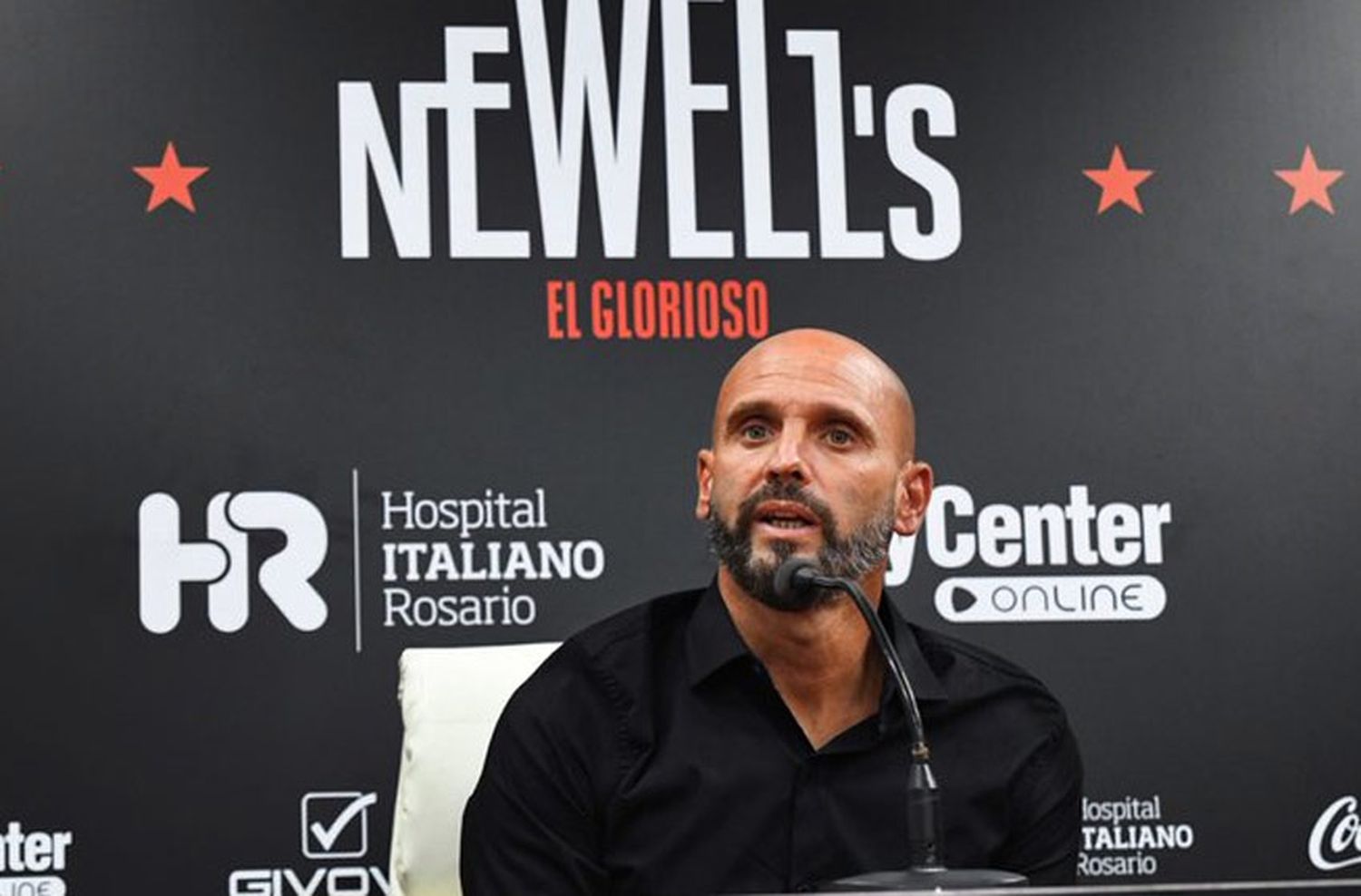 Newell's oficializó la salida de Ariel Michaloutsos como director deportivo