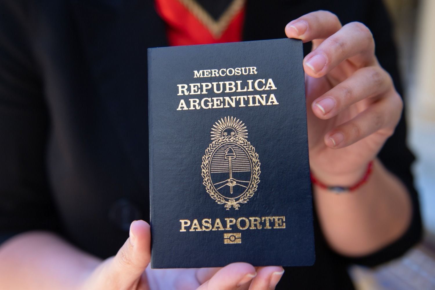 Aumento en las tarifas: cuánto cuesta hoy tramitar el DNI y el Pasaporte