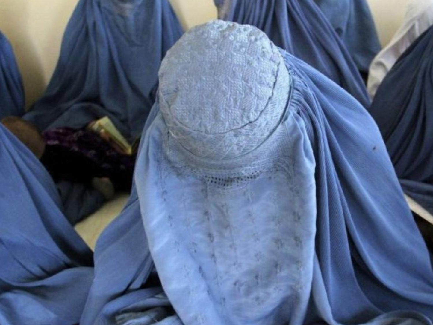 Para las mujeres el velo será obligatorio en Afganistán, pero no el burka