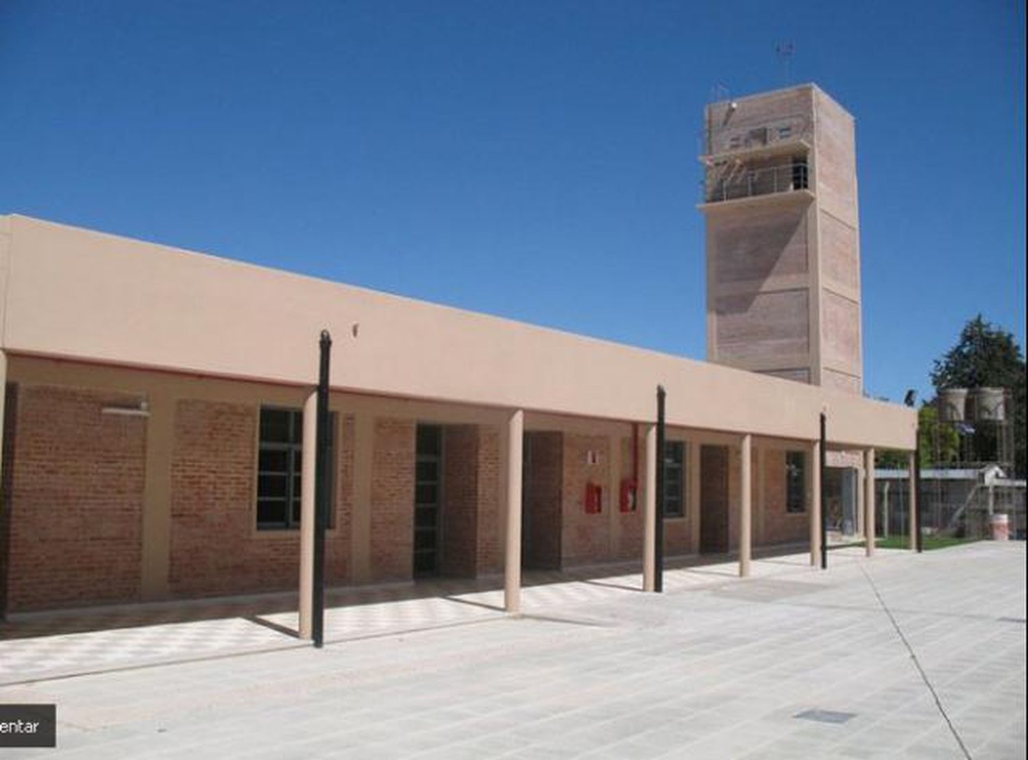 Charla sobre agroquímicos en la Escuela Gianello