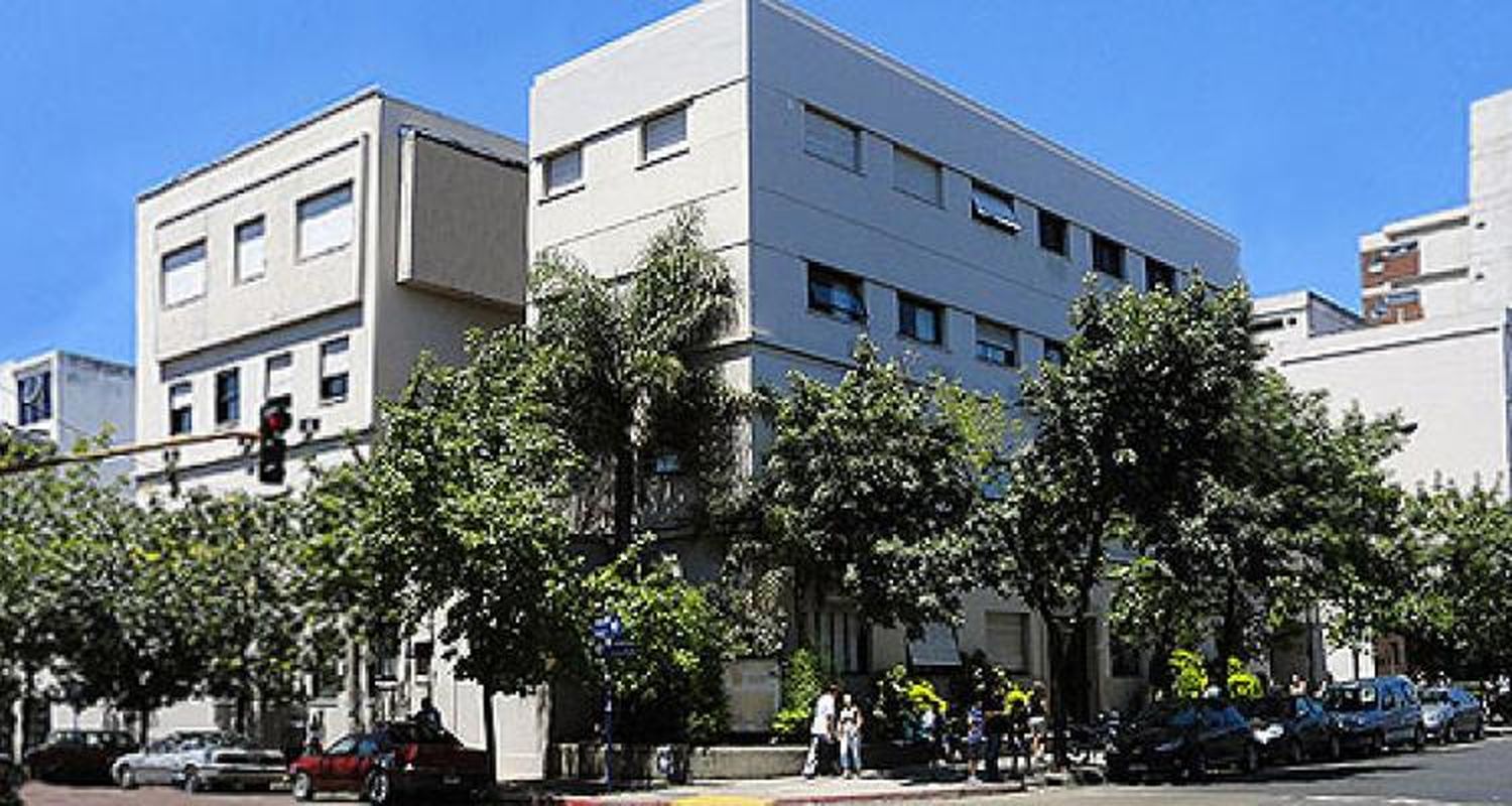 Trasladaron al niño que golpeó su cabeza tras caer de la caja de una camioneta