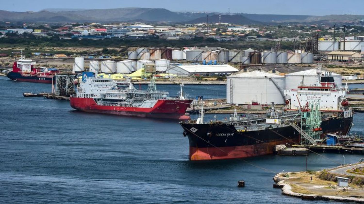 MALA PAGA: Deuda de Cuba por compra de petróleo con Venezuela es de 230 millones
