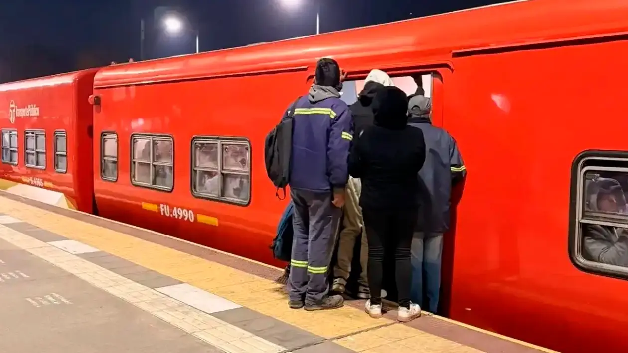 Los nuevos horarios eliminaron 12 trenes, de lunes a viernes.