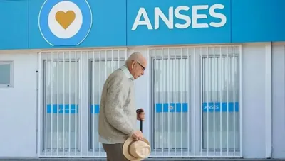 El Gobierno confirmó aumento del 4,58% de las jubilaciones para agosto y un bono de $70.000 para haberes mínimos