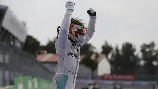 Fórmula 1: Hamilton ganó en México y sueña con alcanzar a Rosberg