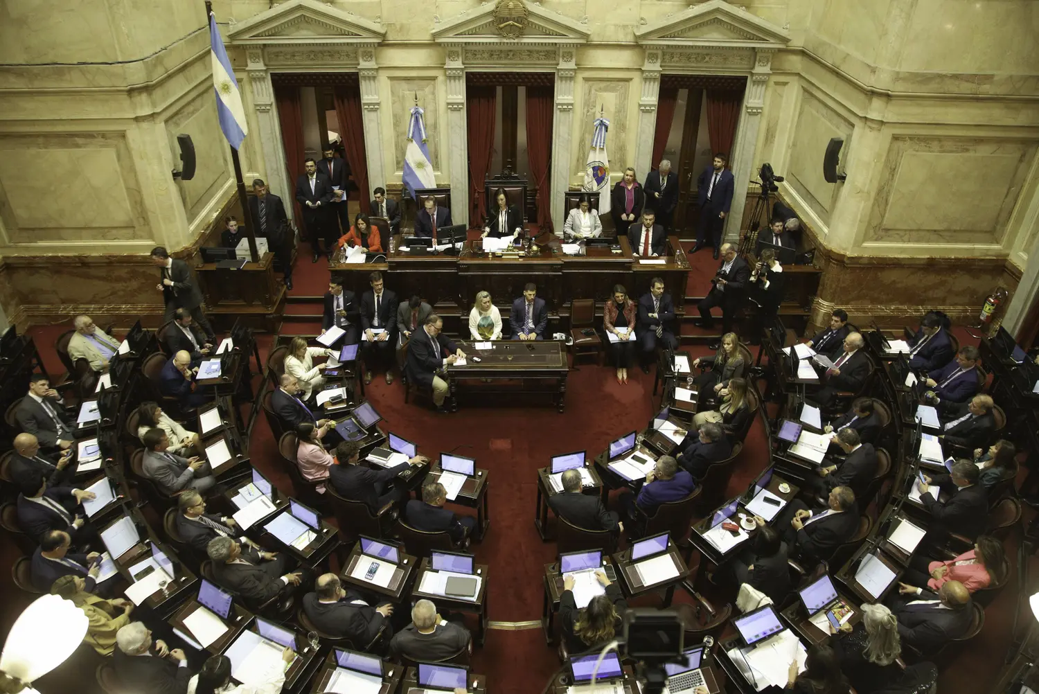 Maratónica sesión este jueves en el Senado.