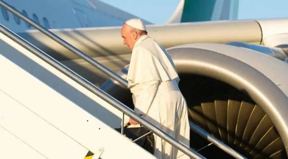 Transport workers honor Pope Francis as an ally in their struggle