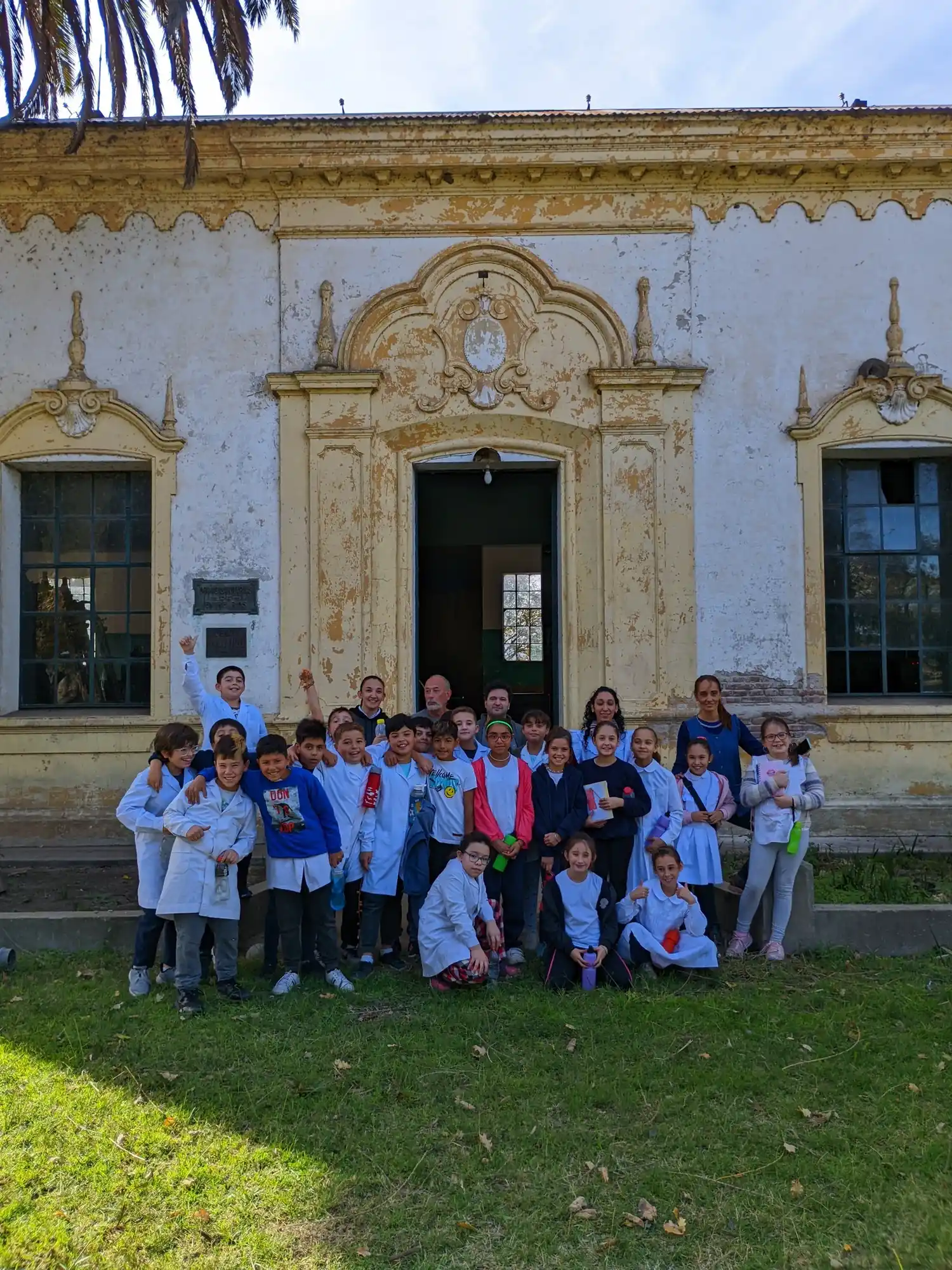 Alumnos recorrieron la Toma de Agua