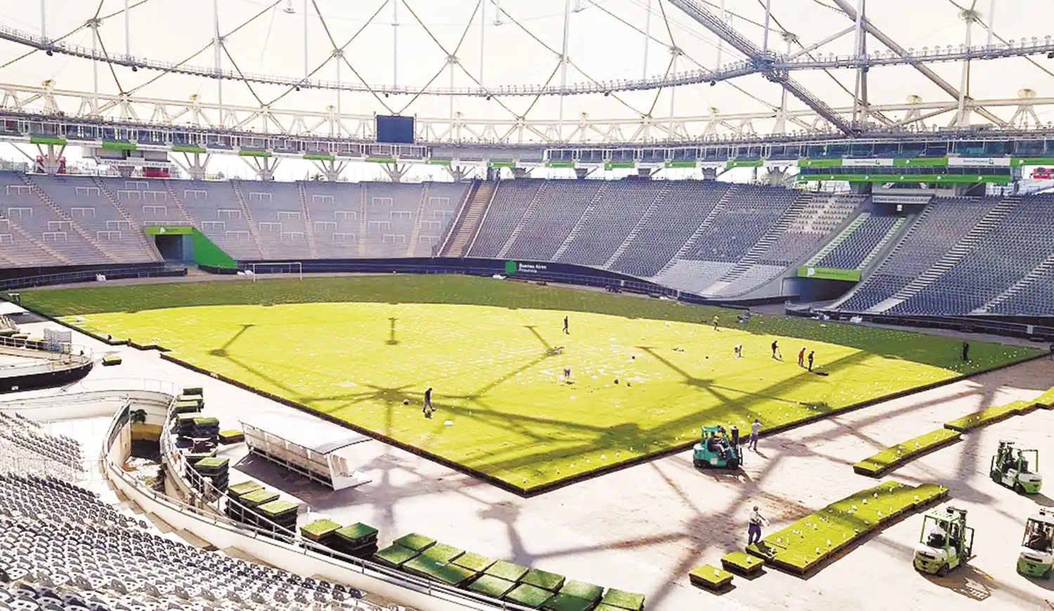 Reprogramaron turnos para vacunarse en el Estadio de La Plata porque juega River: Luego se reanudó en forma parcial