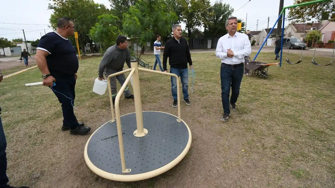 Bernarte recorrió el sector transformado.