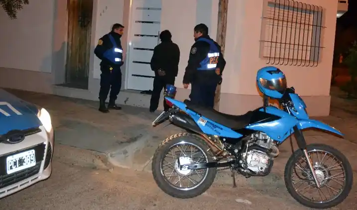 Para robar rompió una vidriera del centro pero fue detenido