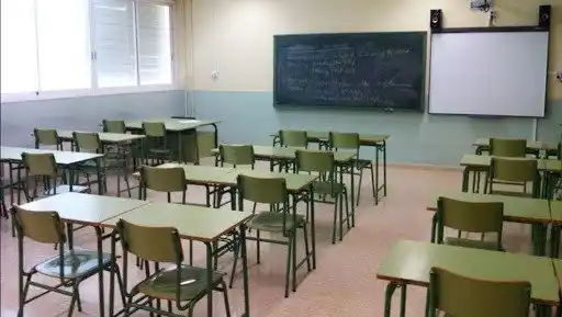 La Matanza: Suspensión de clases por el calor y movilización a Consejo Escolar