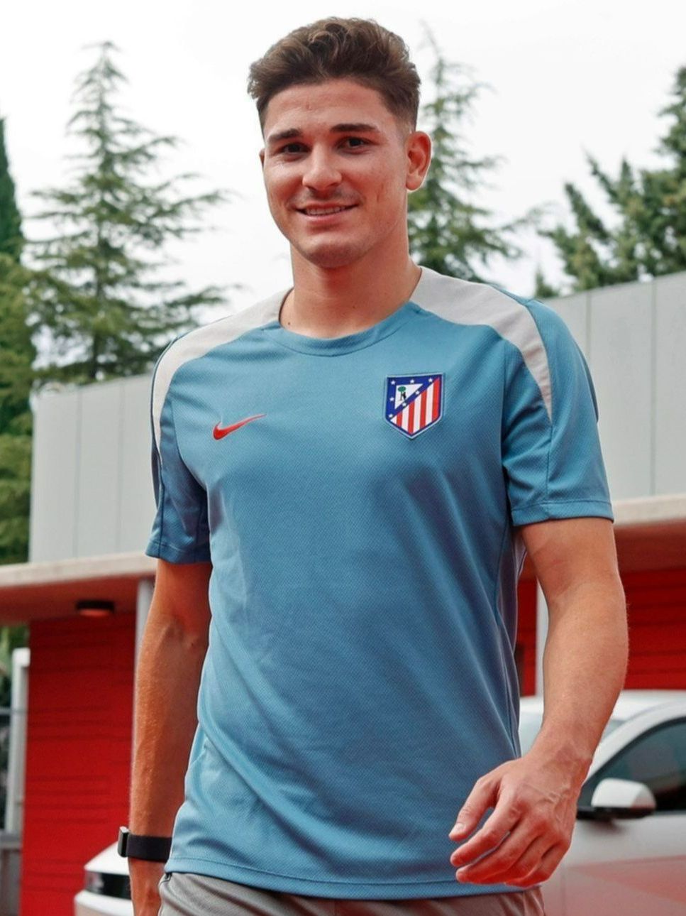¿Guardiola Molesto? La salida de Julián Álvarez al Atlético de Madrid no pasa desapercibida