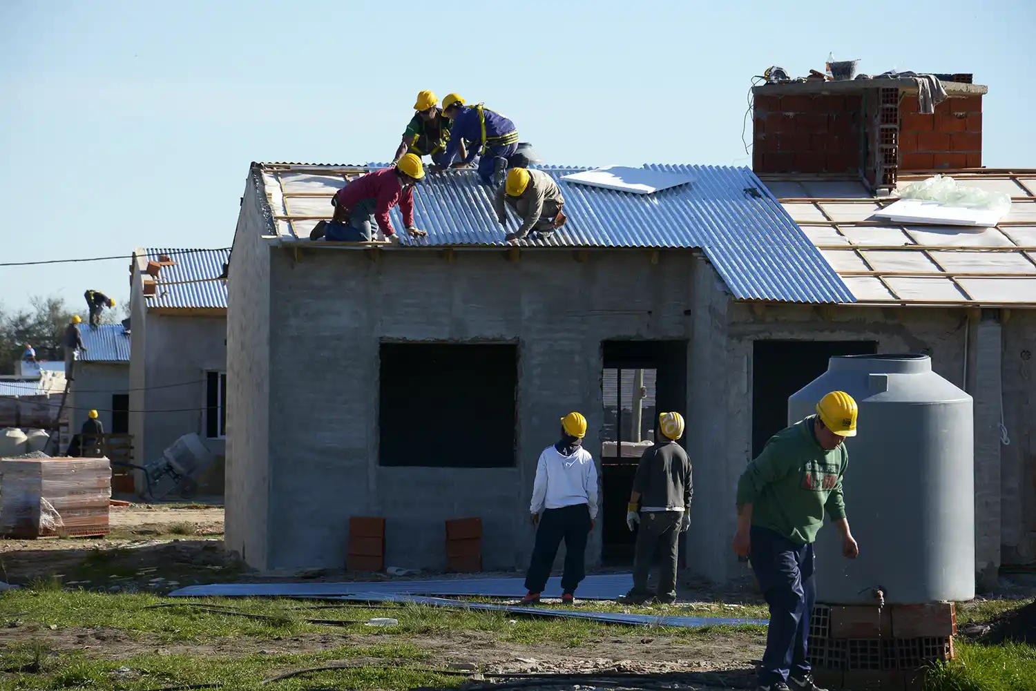 Almirante Brown: Abierta la inscripción a "Buenos Aires Crea", créditos a tasa 0 para ampliación y refacción de viviendas