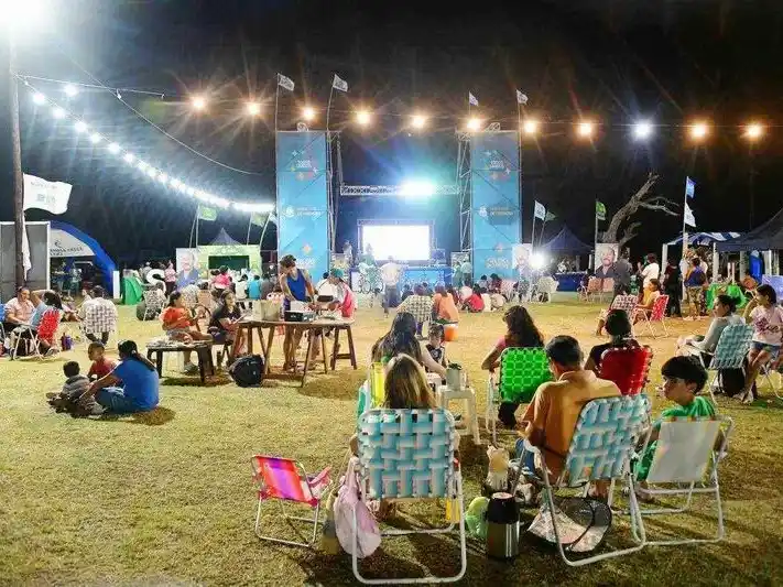 Laguna Yema: Exitosa jornada recreativa 
en el camping con juegos, música y sorteos
