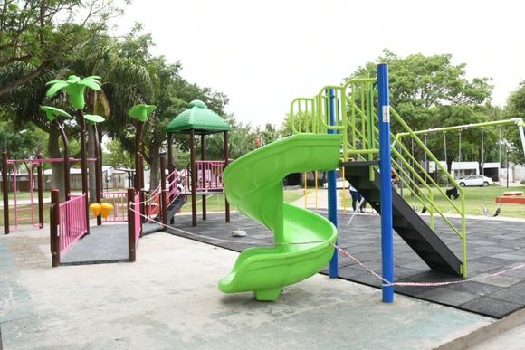 Continúan las mejoras en diferentes espacios verdes de la ciudad