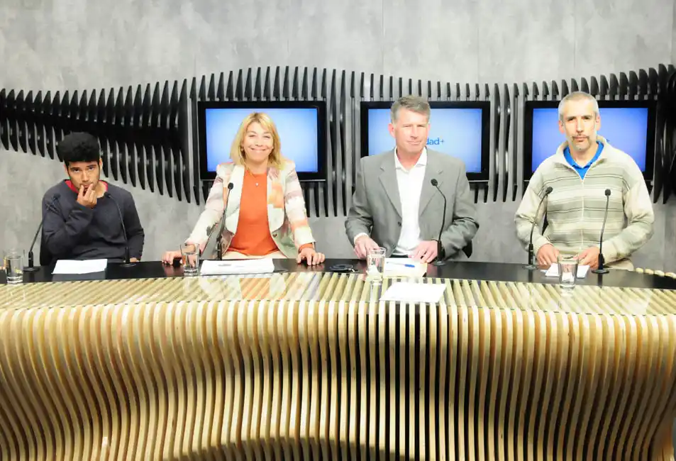 ¿Quiénes son los candidatos al Consejo Escolar?