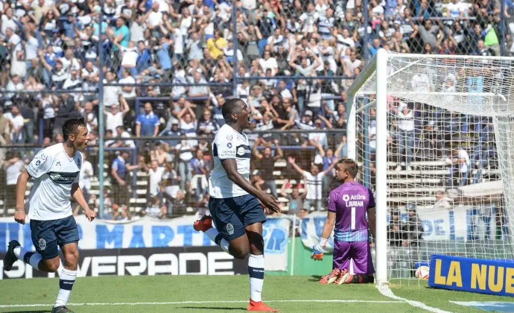 Gimnasia sumó puntos importantes ante Colón