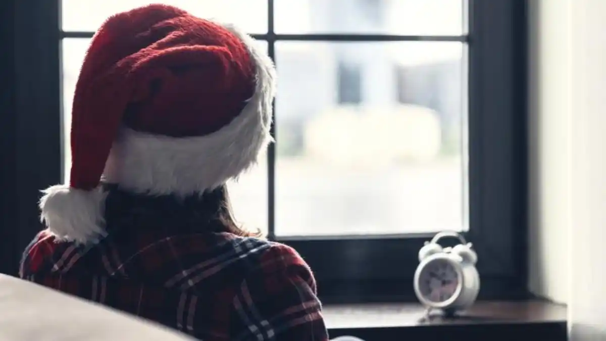 ¿Por qué la soledad «pega» más en Navidad?