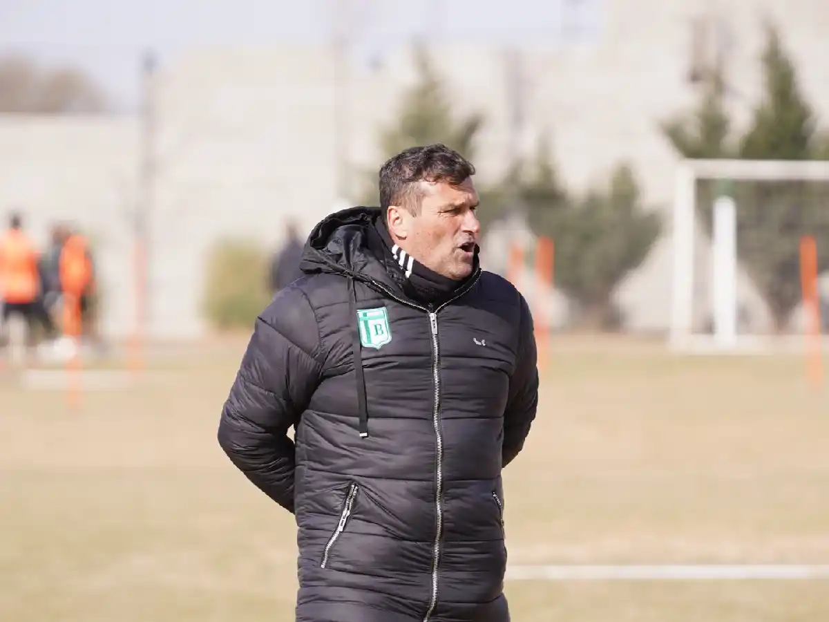 Armando empieza a definir el equipo