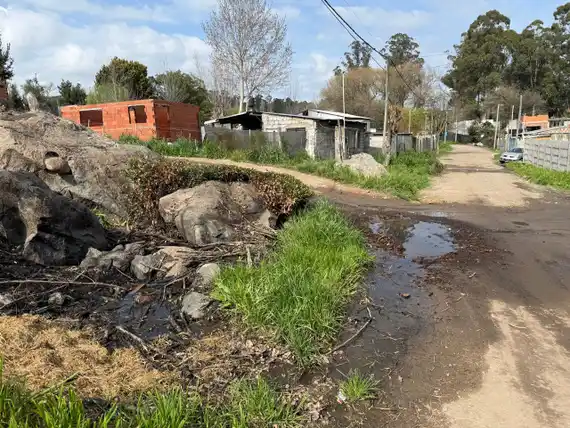 Reclamo por aguas servidas en 3 barrios de Tandil: la respuesta del Municipio tras reunión con vecinos