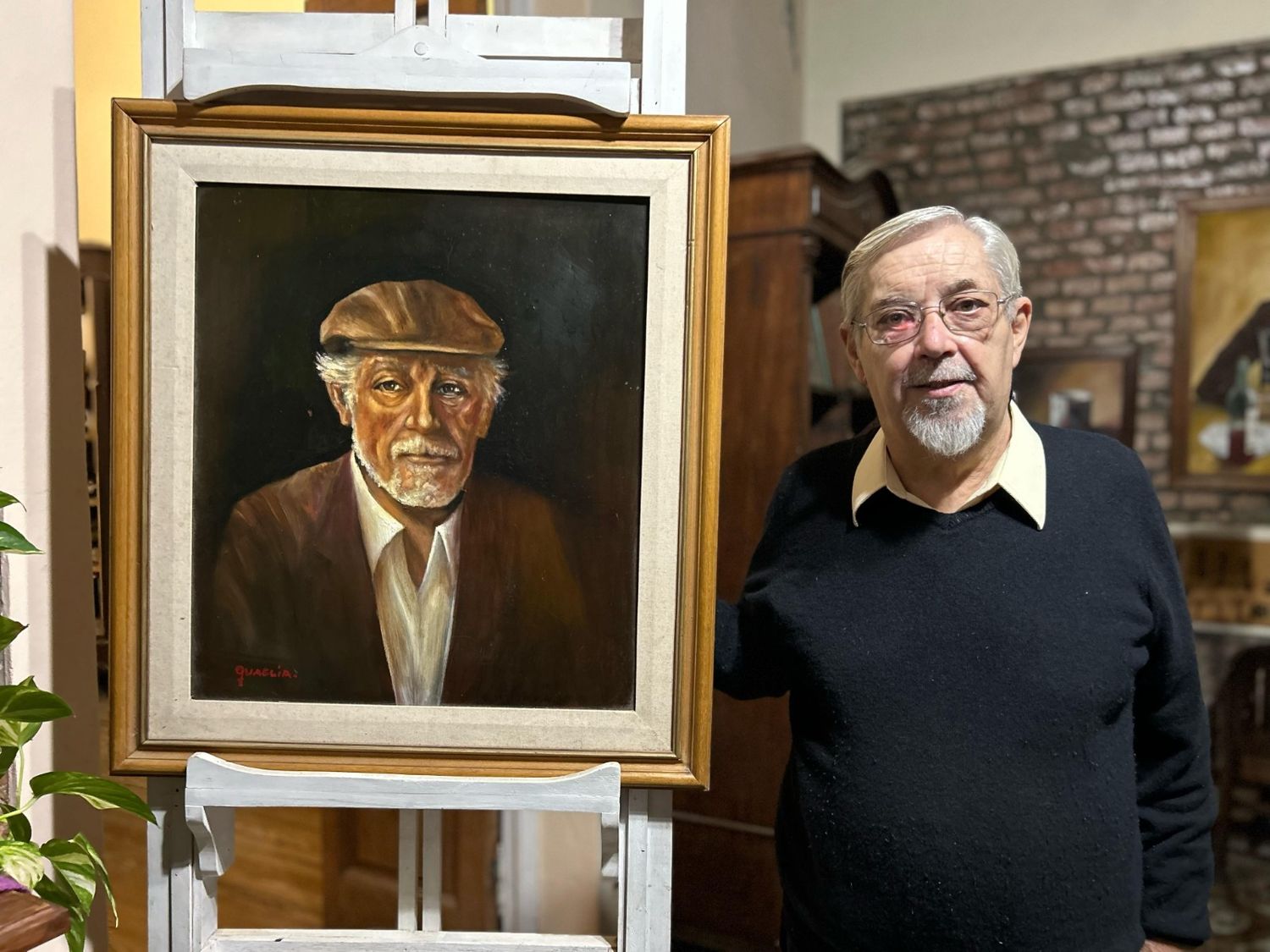 Maestro del retrato. Oscar Quagilia nos recibió en su taller, nos contó su historia y nos mostró sus obras.