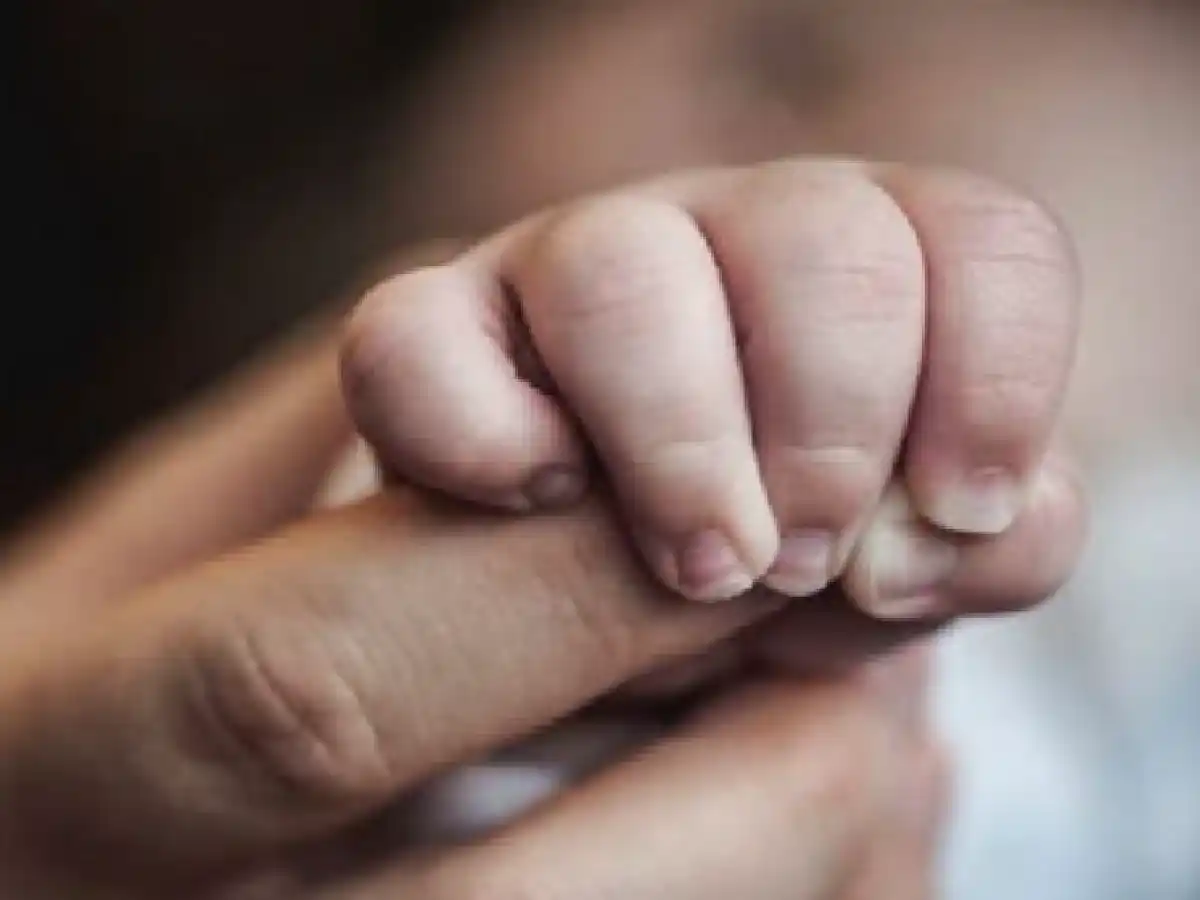 Nació Facundo, el bebé gestado por un varón trans