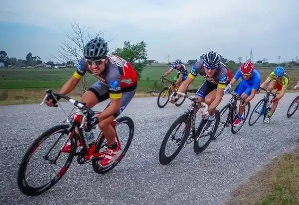 El mal tiempo obligó la suspensión de la primera fecha en el velódromo