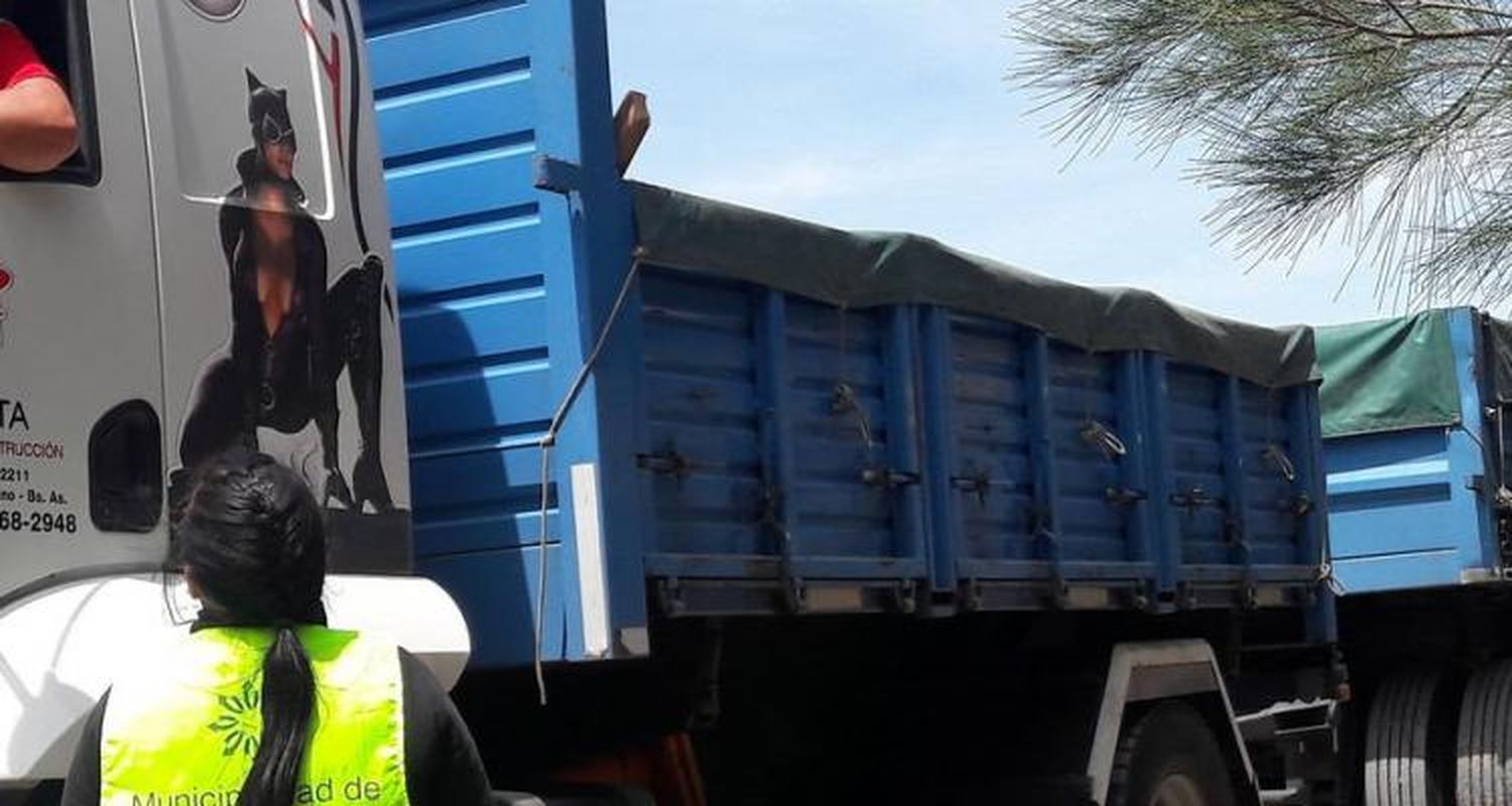 Multa de casi $ 600 mil a camión arenero de Ramallo
