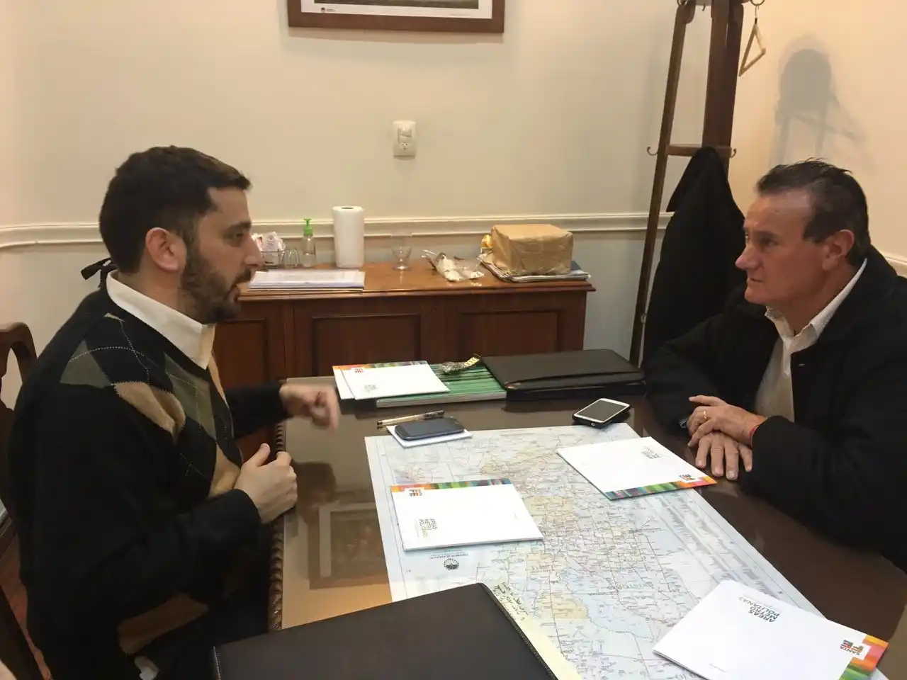 El concejal Dovis asistió a un encuentro en Casa de Gobierno