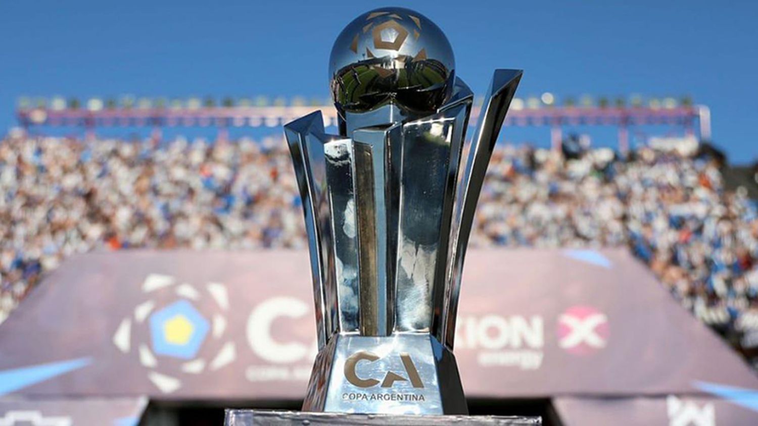 Hoy, Independiente vs. Estudiantes y Racing frente a Huracán. Mañana, Boca