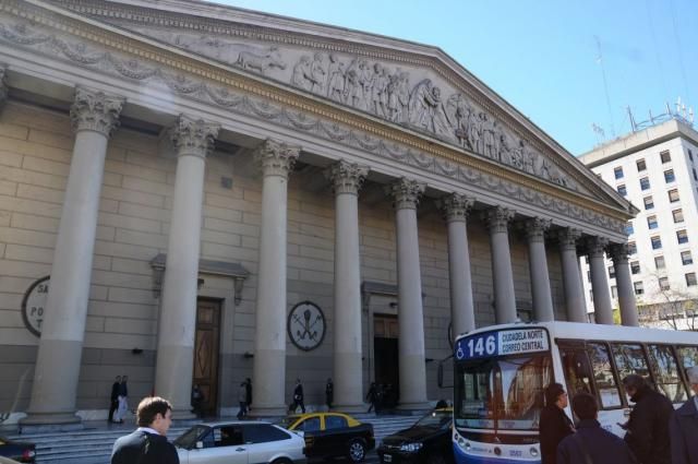 La Iglesia acordó reemplazo gradual de aportes del Estado
