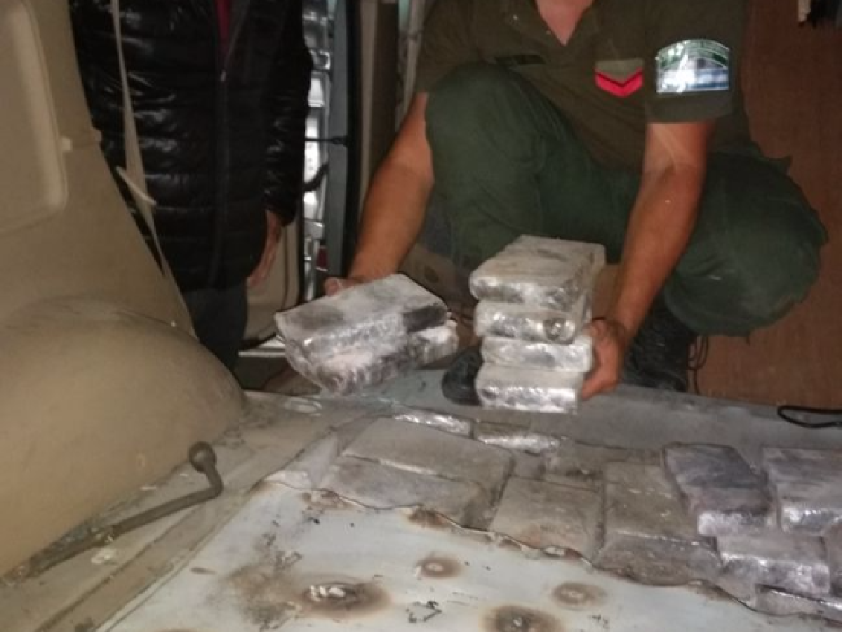 Gendarmería secuestró más de 100 kilos de marihuana en ruta 158	
