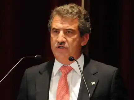 El gobierno convocó para el lunes a los gremios docentes