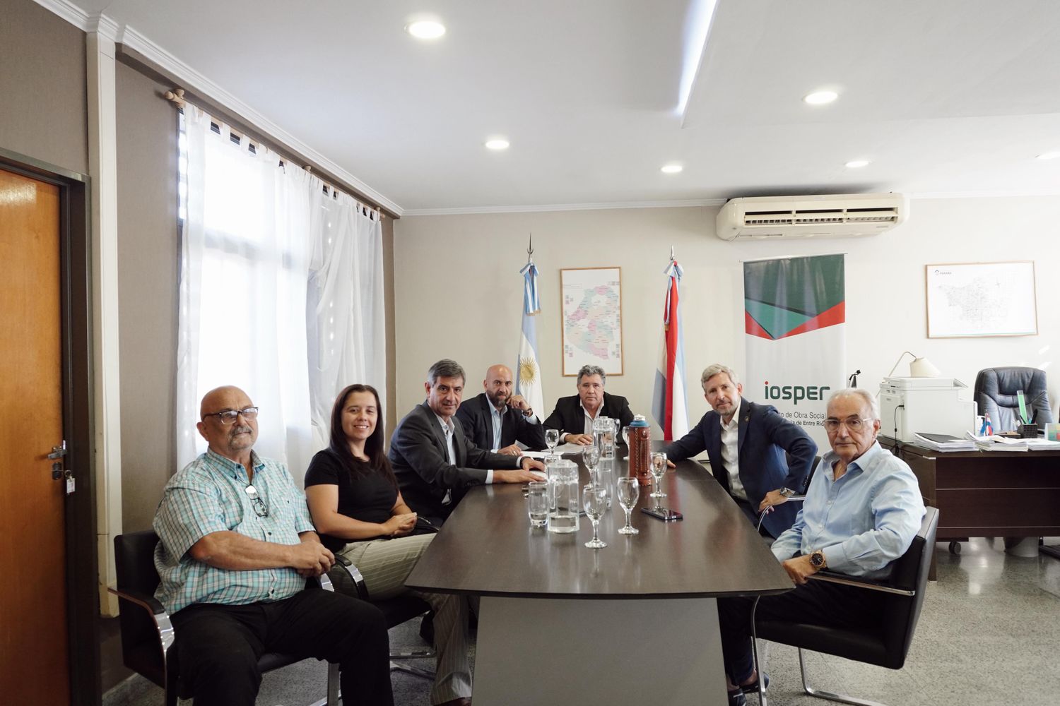 Anunciaron medidas para eliminar el cobro de plus a los afiliados del Iosper y garantizar la provisión de prótesis