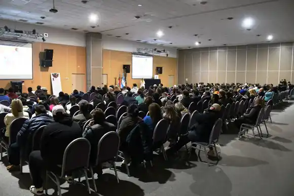 Personal municipal recibió capacitación sobre infecciones de transmisión sexual y prevención del VIH/SIDA