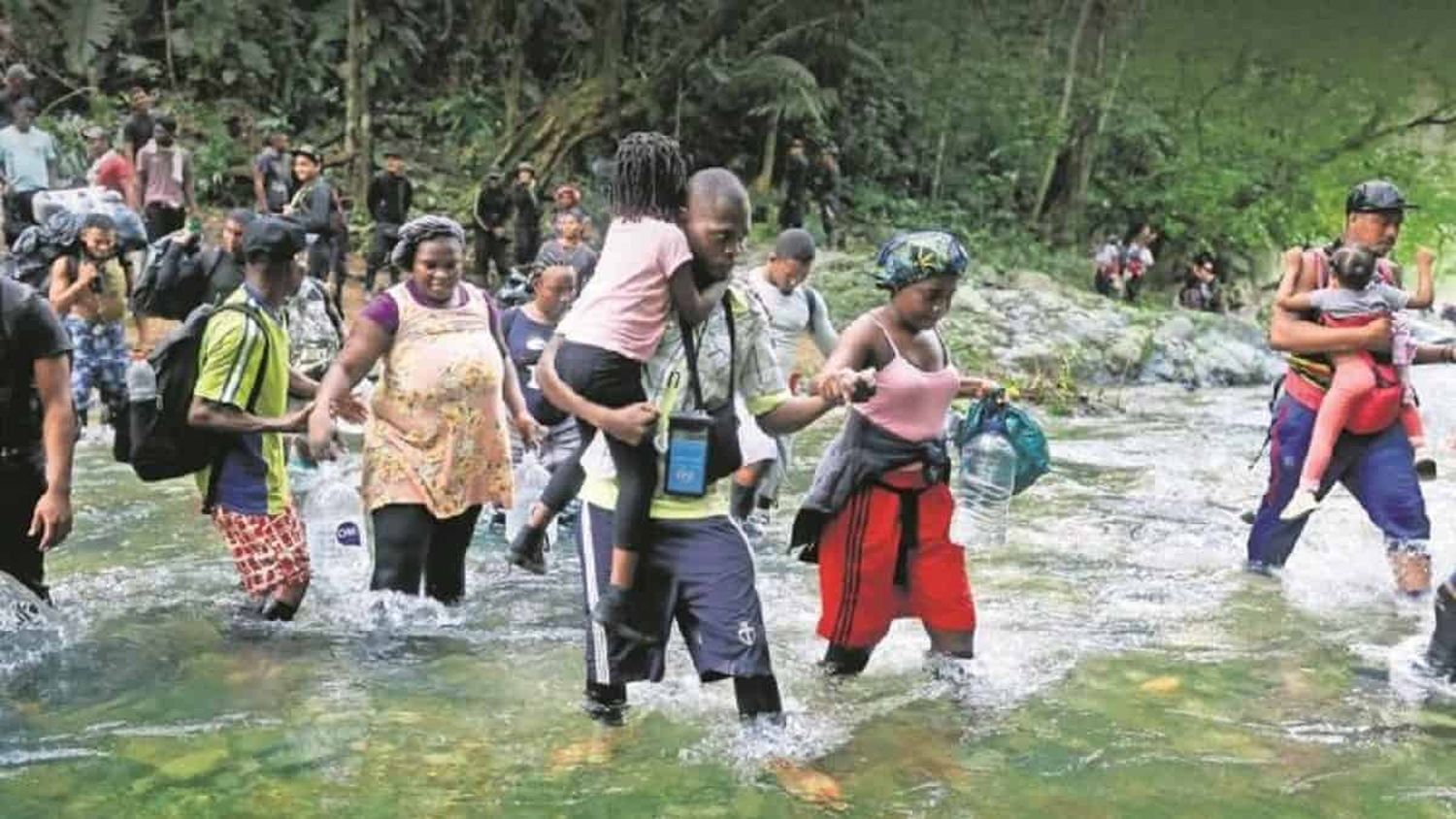 OBLIGADOS a cambiar sueños por desafíos: la mayoría de los niños que cruzan el Darién son venezolanos
