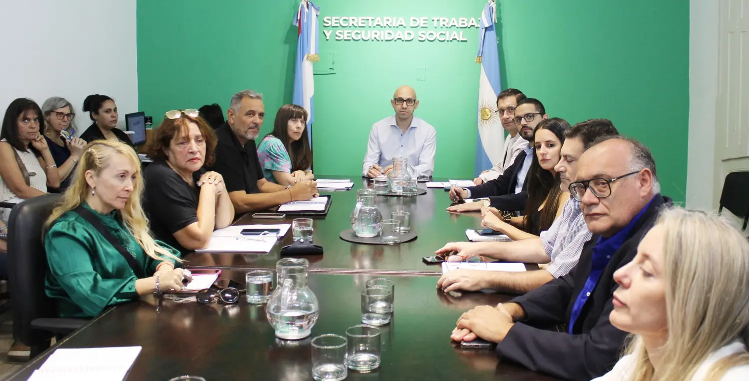 El gobierno mejoró la propuesta salarial a los estatales