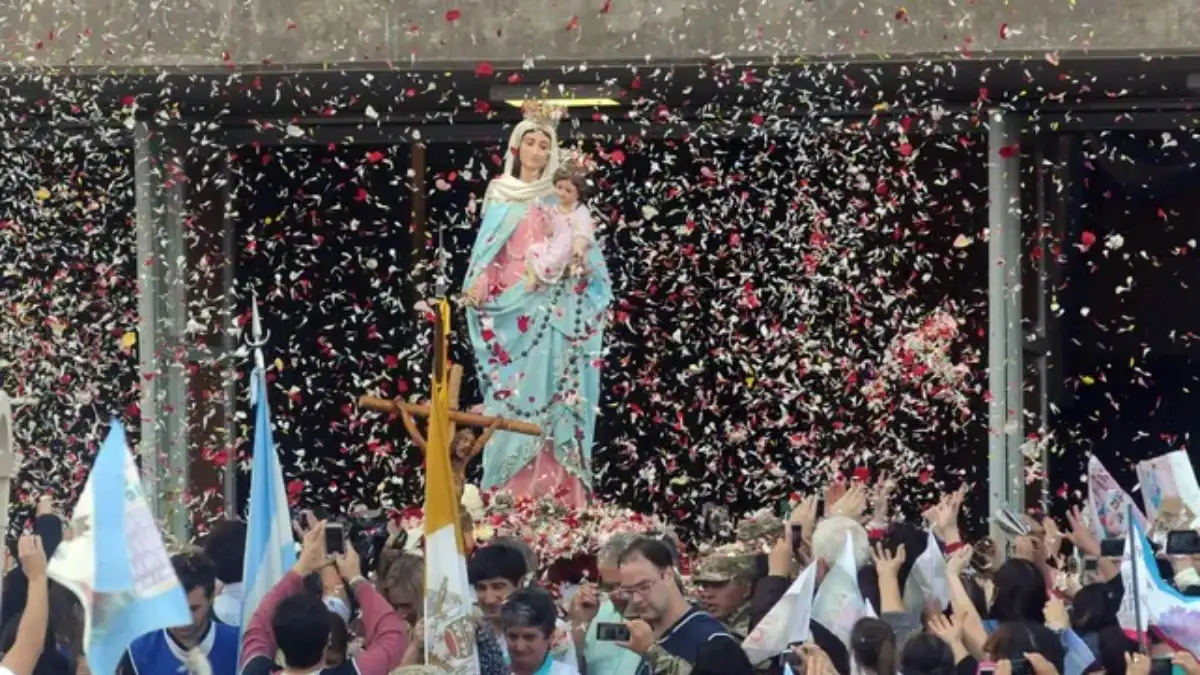 Día de la Virgen de San Nicolás: miles de fieles peregrinan para celebrar a María