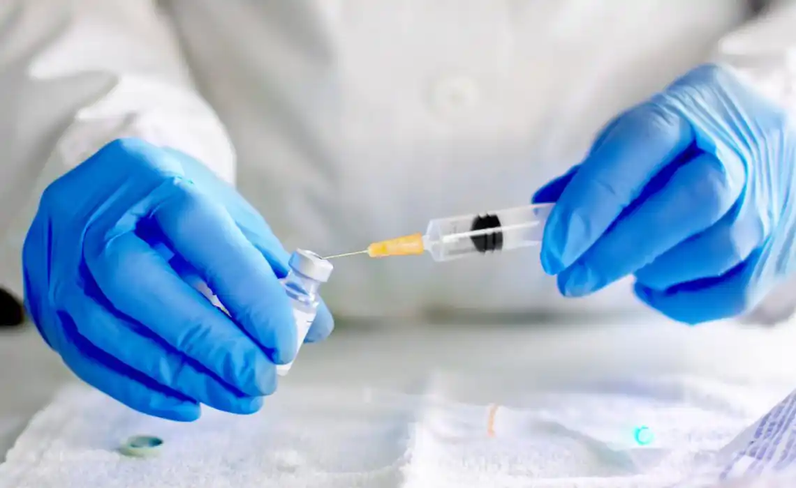 Coronavirus:  esperan comercializar la vacuna en octubre