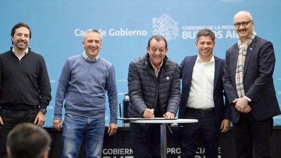 Marini firmó la adhesión de Benito Juárez al MUNA