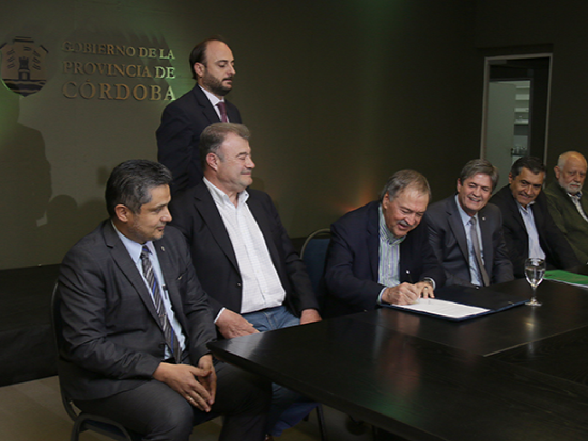 Provincia acordó con universidades la formación de anestesiólogos