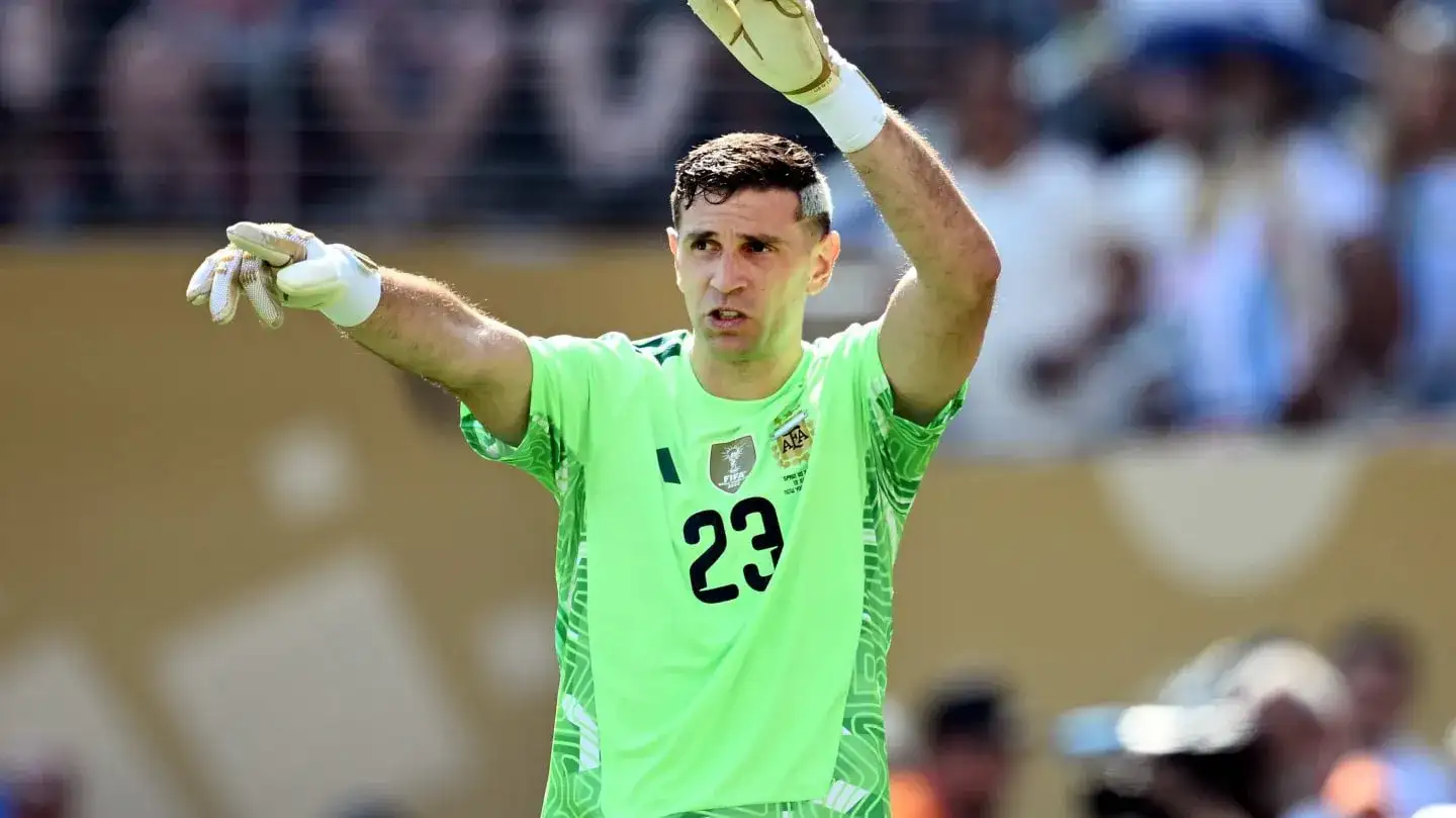 Emiliano Martínez.